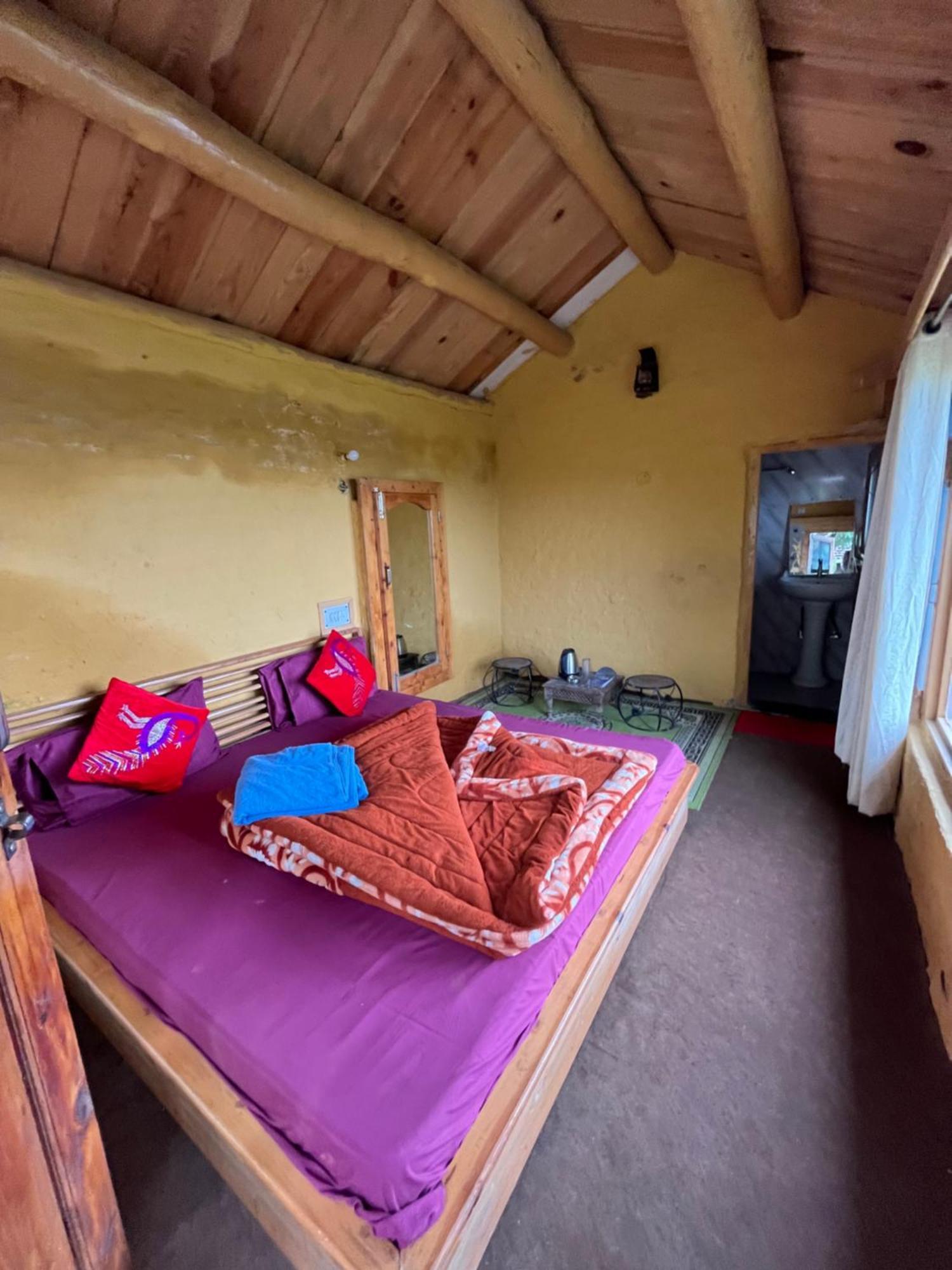 Apple Garden Cottages And Restaurant Dhanaulti Luaran gambar