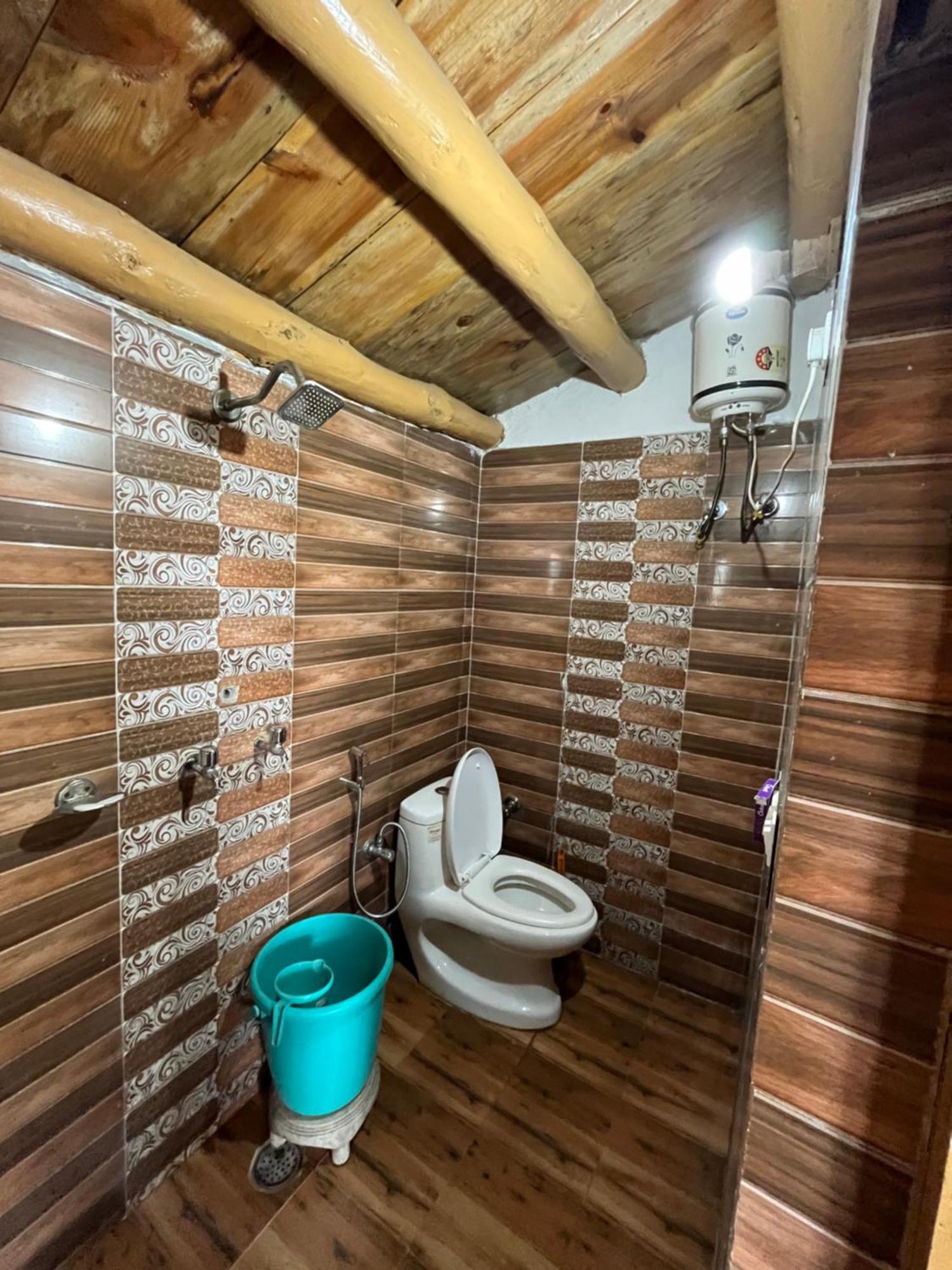 Apple Garden Cottages And Restaurant Dhanaulti Luaran gambar
